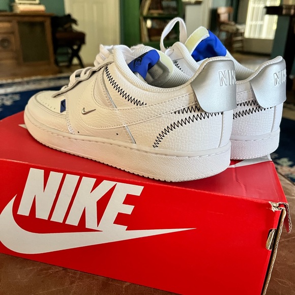 Woman’s Nike Court Vision Lo - Picture 3 of 6